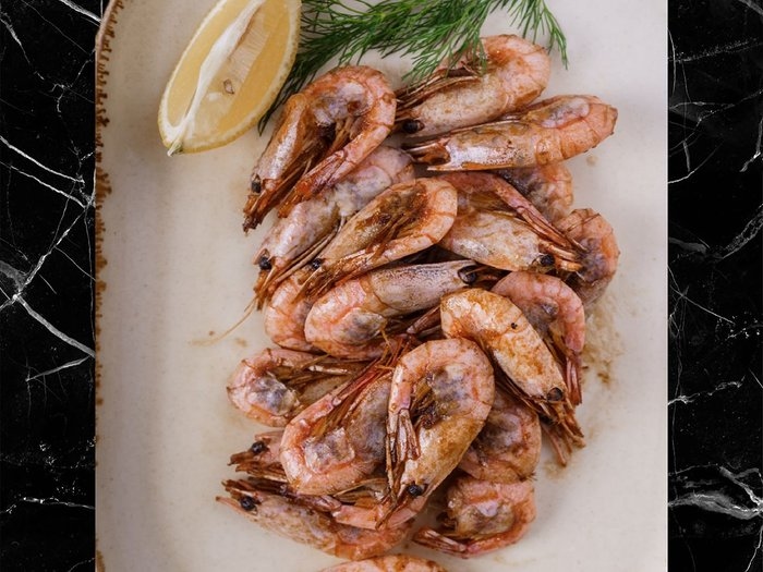 Креветки жареные в соево-чесночном соусе